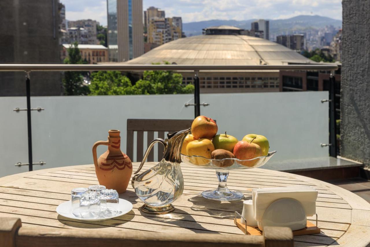 Hotel Wine Palace Tbilisi Exteriör bild