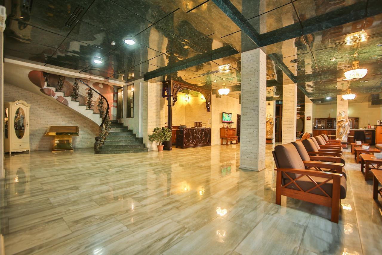 Hotel Wine Palace Tbilisi Exteriör bild