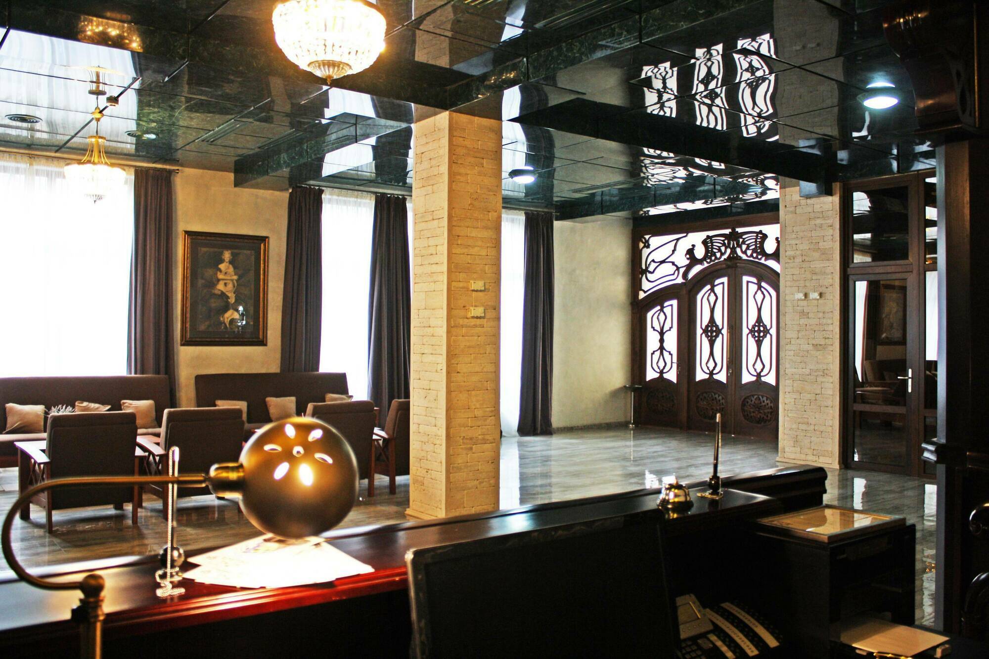 Hotel Wine Palace Tbilisi Exteriör bild